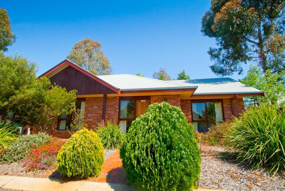 Perricoota Vines Retreat Hotel Моама Екстериор снимка