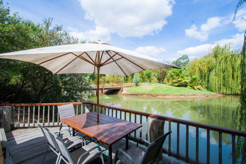 Perricoota Vines Retreat Hotel Моама Стая снимка